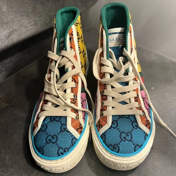 Gucci | Shoes | Gucci Womens Size 8 Sneakers Worn Once  display picture 2